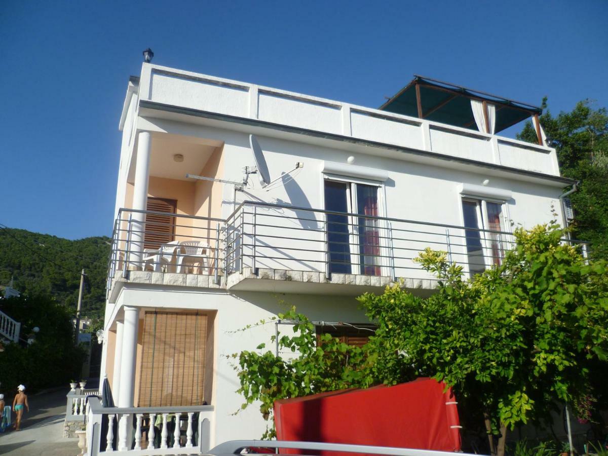 Apartmani Tariba Banjol エクステリア 写真